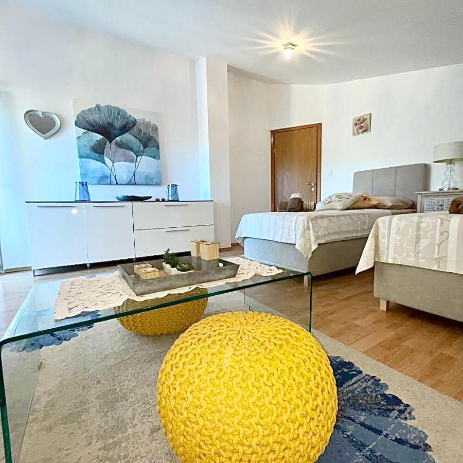 Dalmatian Village Charm - Spacious Villa With Pool Near Trogir Primorski Dolac المظهر الخارجي الصورة